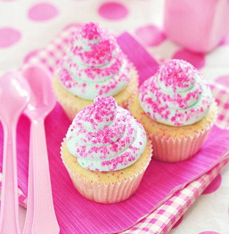 Soft Vanilla Cupcakes - Cakes by MK