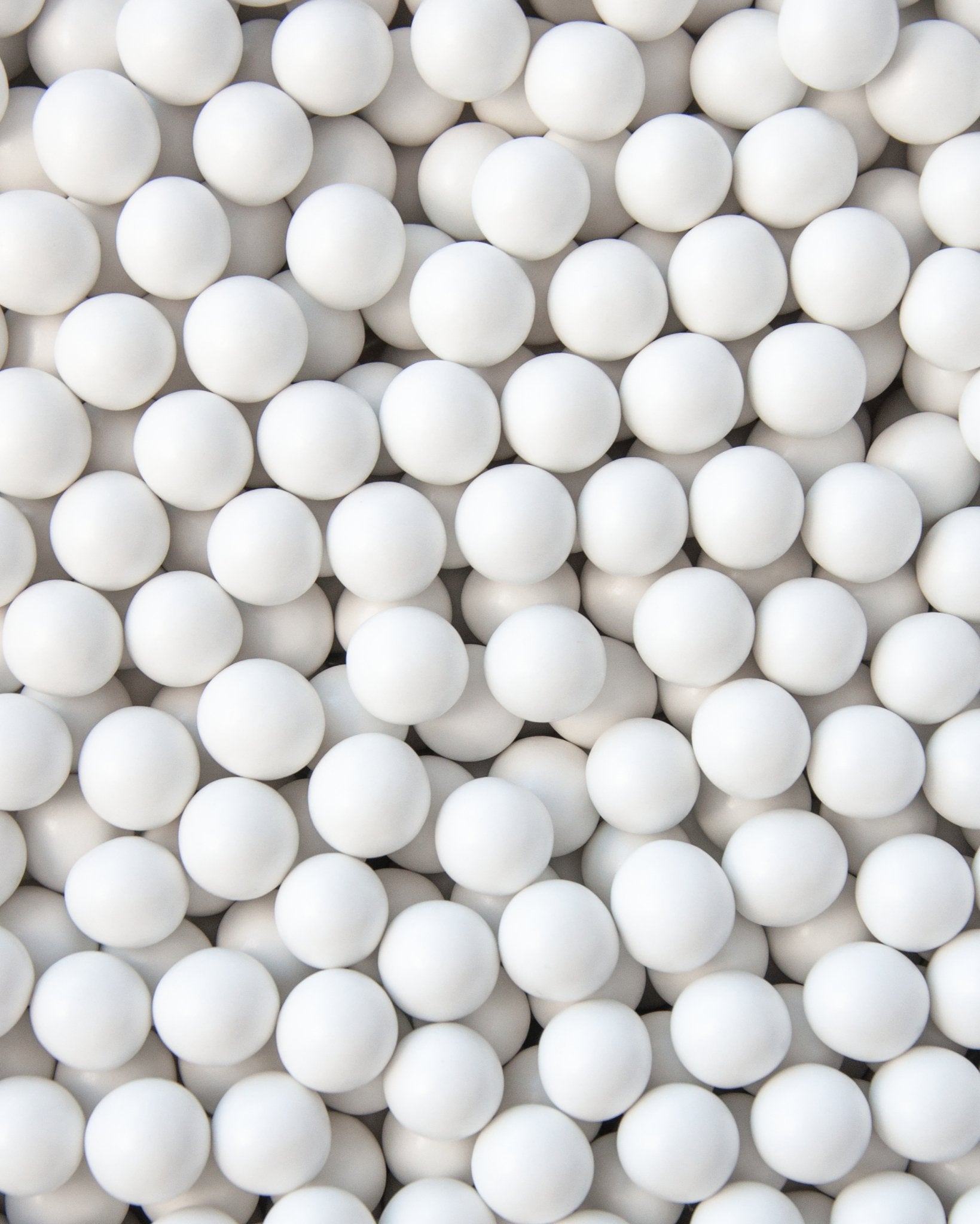Winter White Jumbo Crispy Dragées - US - Sweetapolita