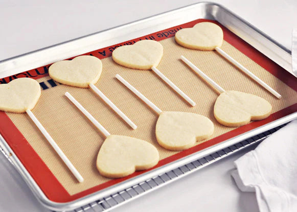 Steps to Making the Perfect Sugar Cookie (and Cookie Pop)