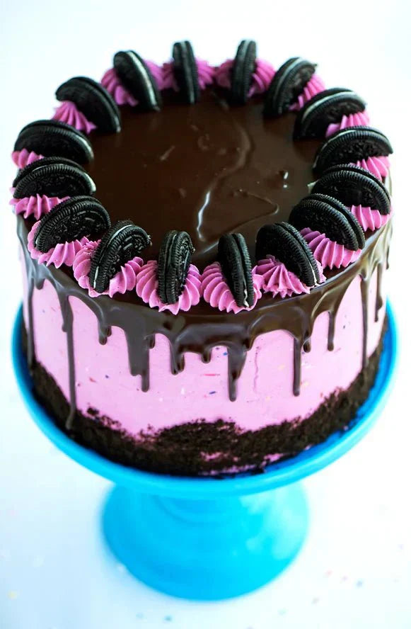 Midnight Cookies & Cream Cake - Sweetapolita