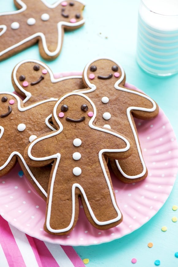 The Perfect Gingerbread Cookie - Sweetapolita