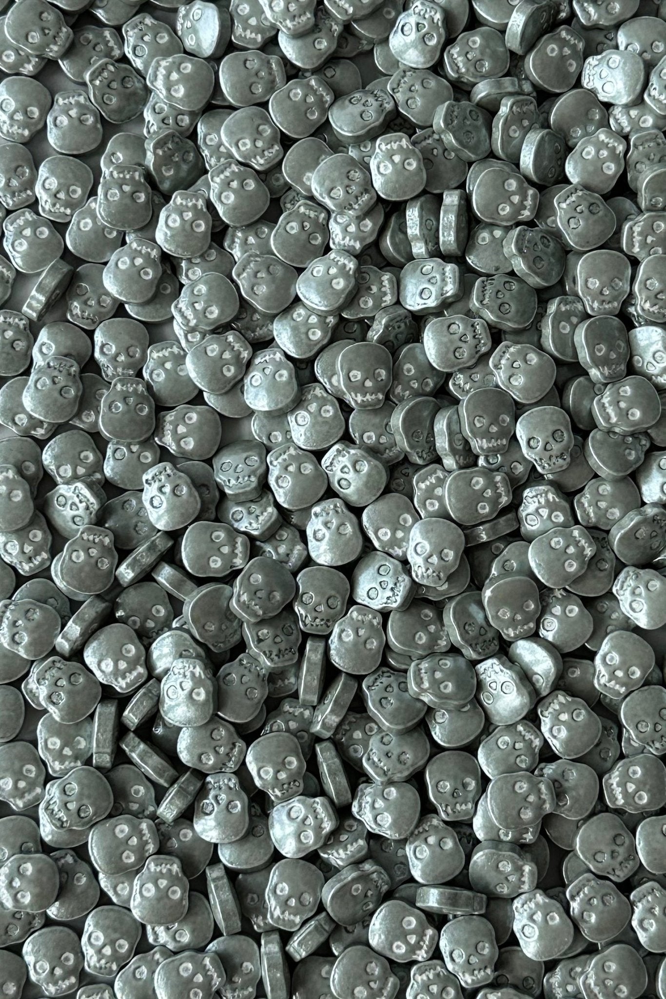 Silver Skull Candy - US - Sweetapolita